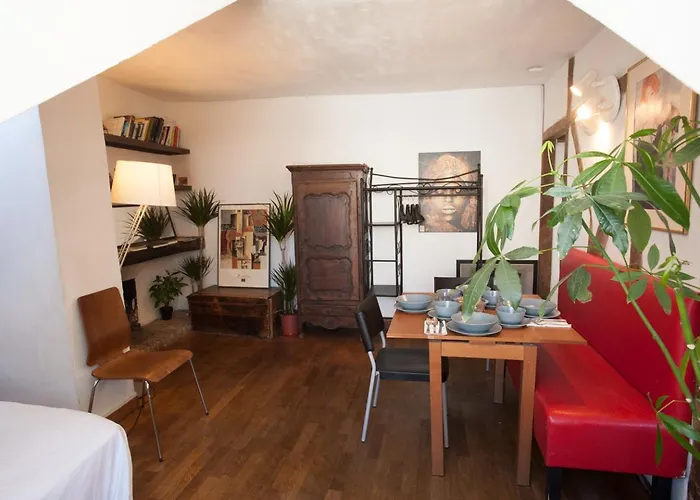 Apartment Midnight St Germain Paris